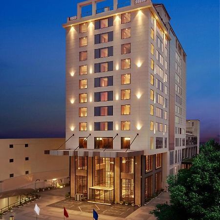 Doubletree By Hilton 瓦拉纳西 外观 照片