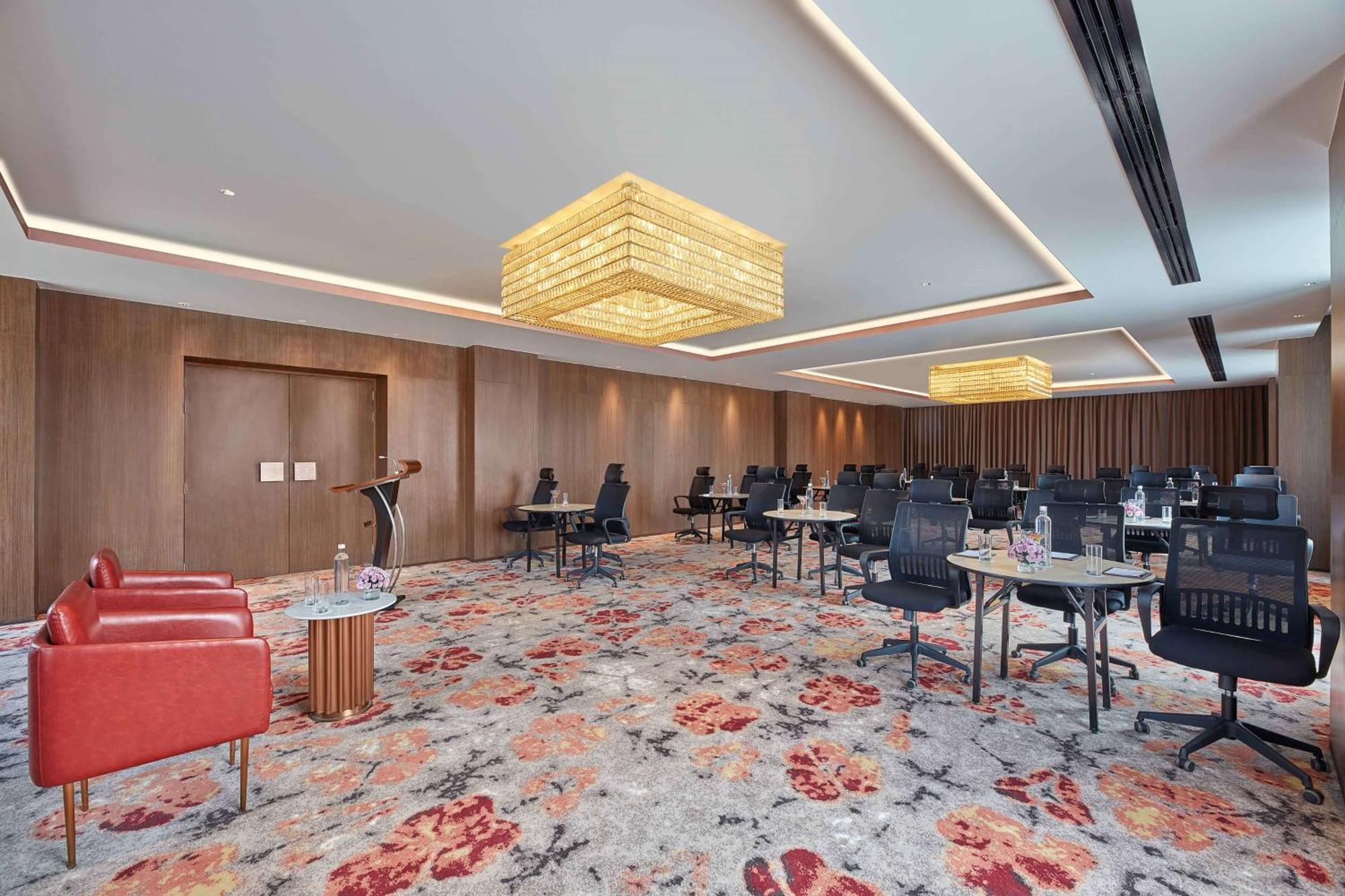 Doubletree By Hilton 瓦拉纳西 外观 照片